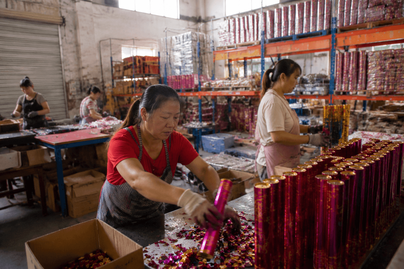 Why Leading Event Suppliers Source Confetti Cannons from Our Factory